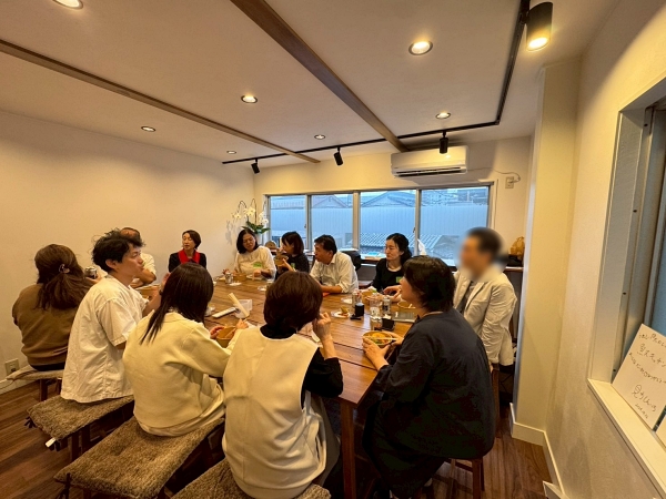 見方しんいち 懇親会の様子